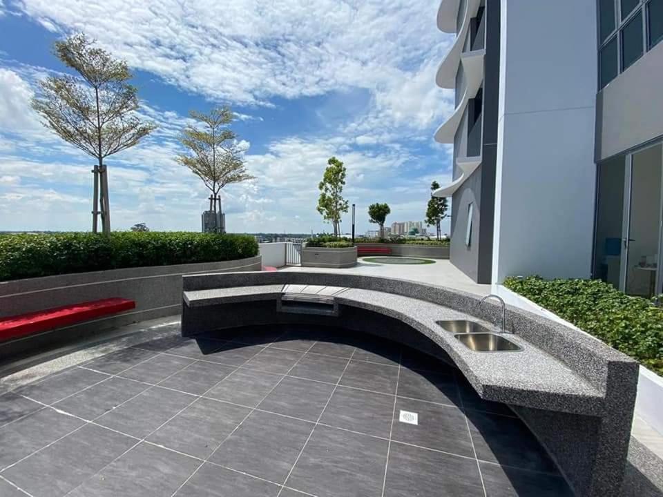 Apartment Auranadtroikakb Wifi-netflix-coway Kota Bharu